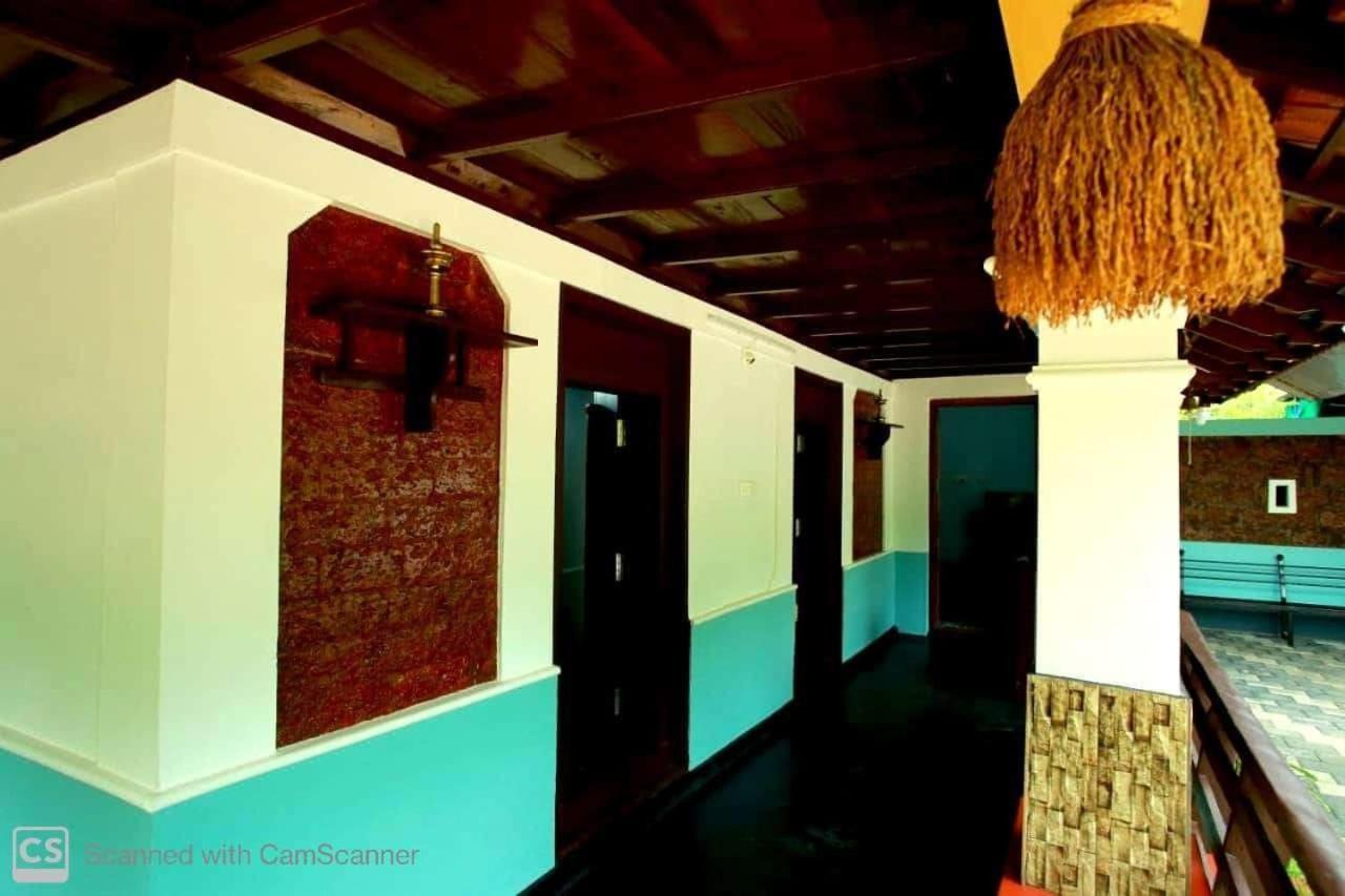 Kenoth Thaliyil Mana, Heritage Homestay Payyannur 外观 照片